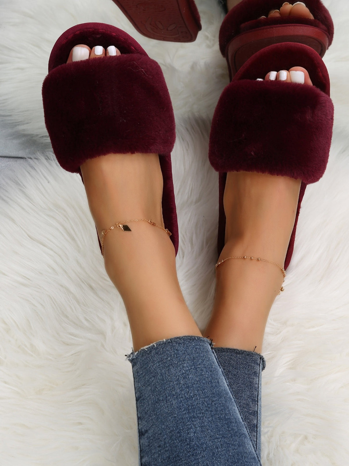 Women's Faux Fur Slide Slippers, Fluffy Open Toe House Slippers, Burgundy, view 2