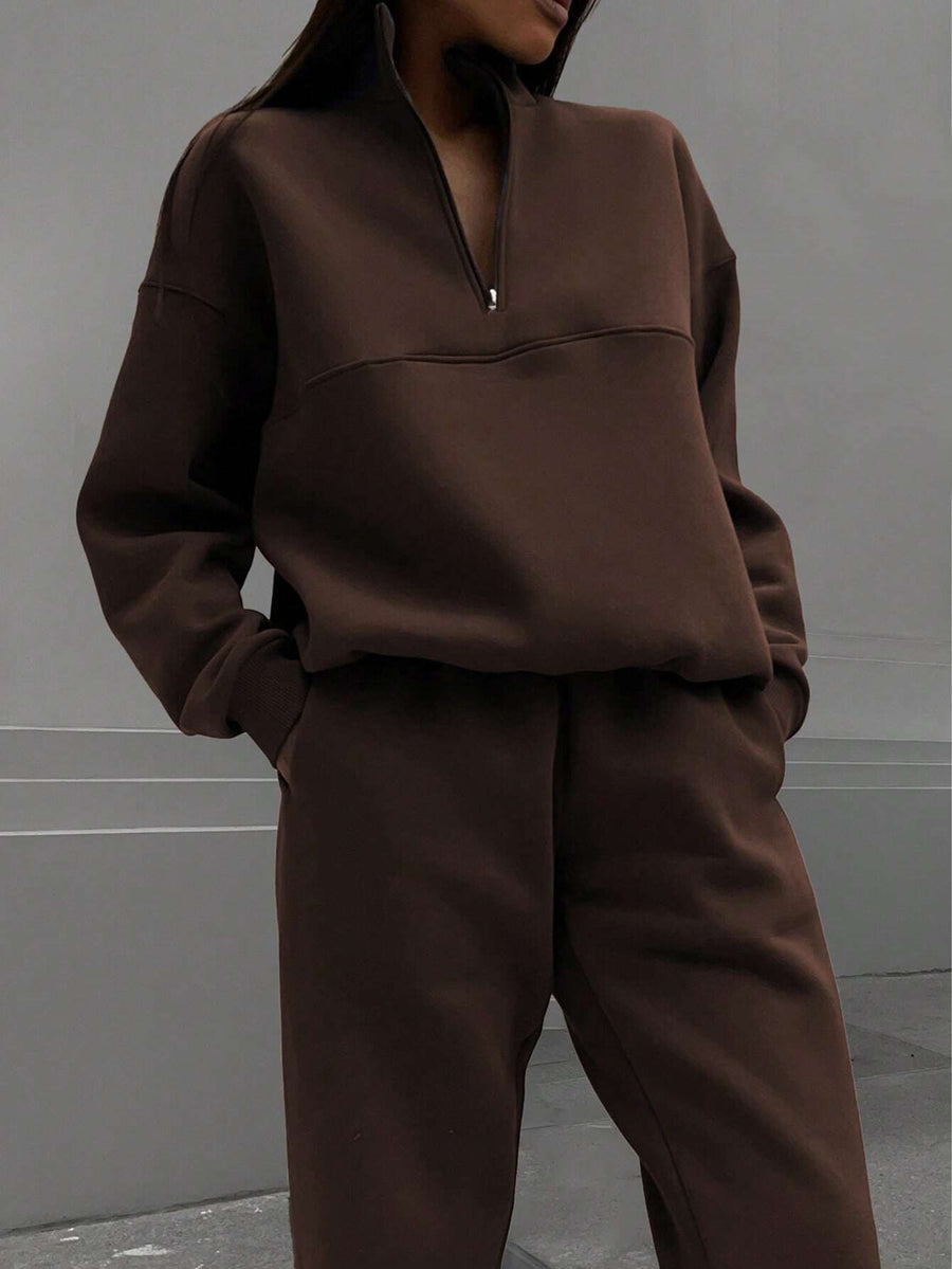 Women's Half-Zip Sweatsuit, Oversized Sweatshirt and Jogger Pants Lounge Set, Coffee Brown, Coffee Brown