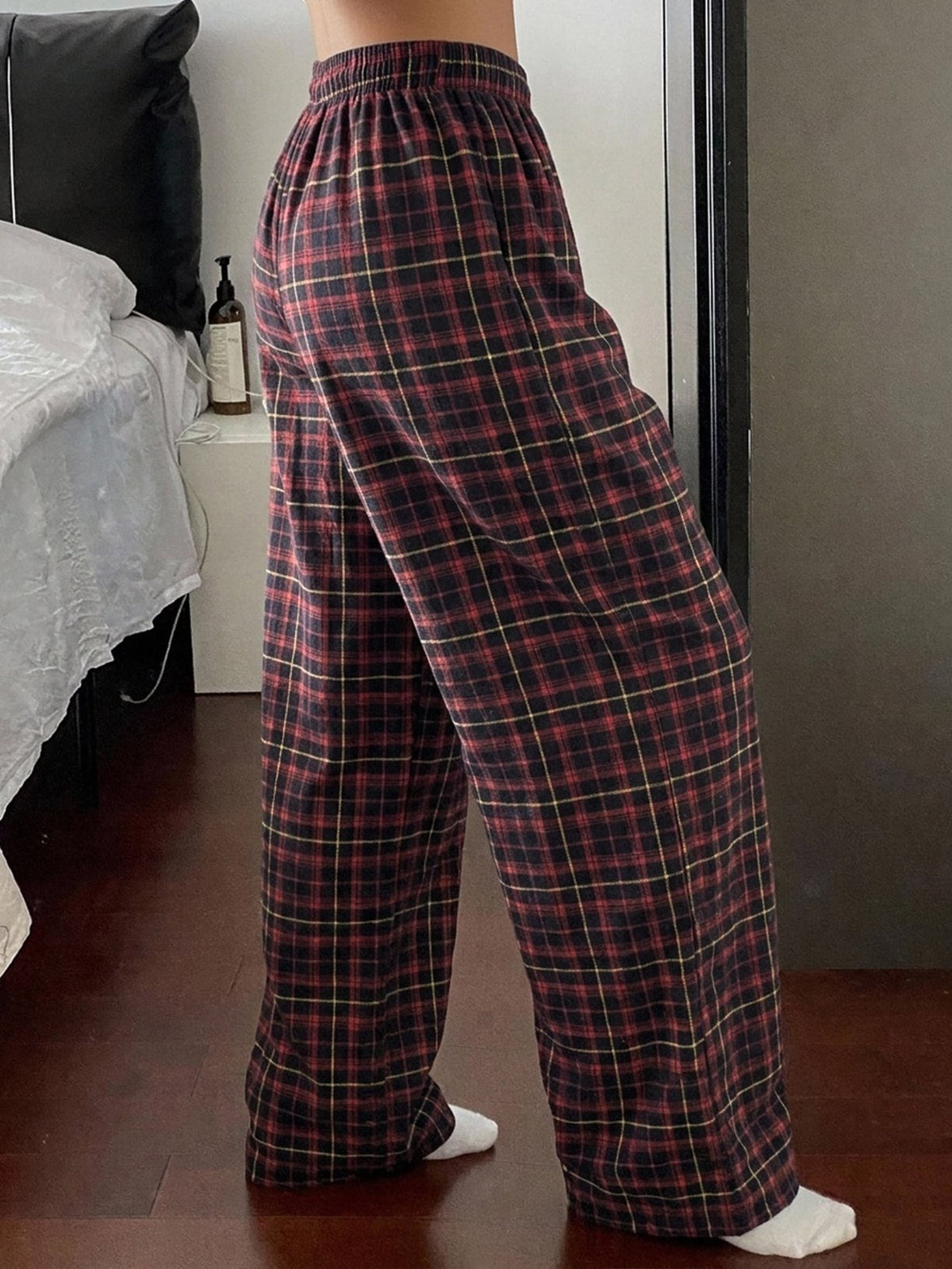 Women's Plaid Pajama Pants, Cotton Blend Straight Leg Lounge Pants with Elastic Waist, Red