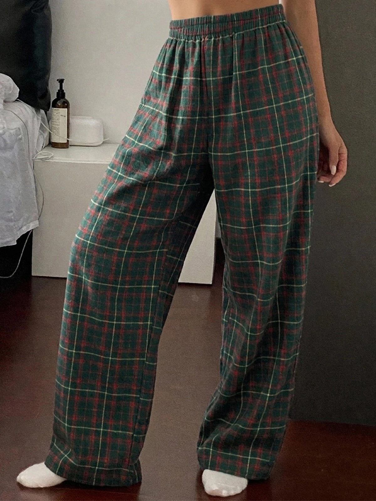 Women's Plaid Pajama Pants, Cotton Blend Straight Leg Lounge Pants with Elastic Waist, Green, view 3