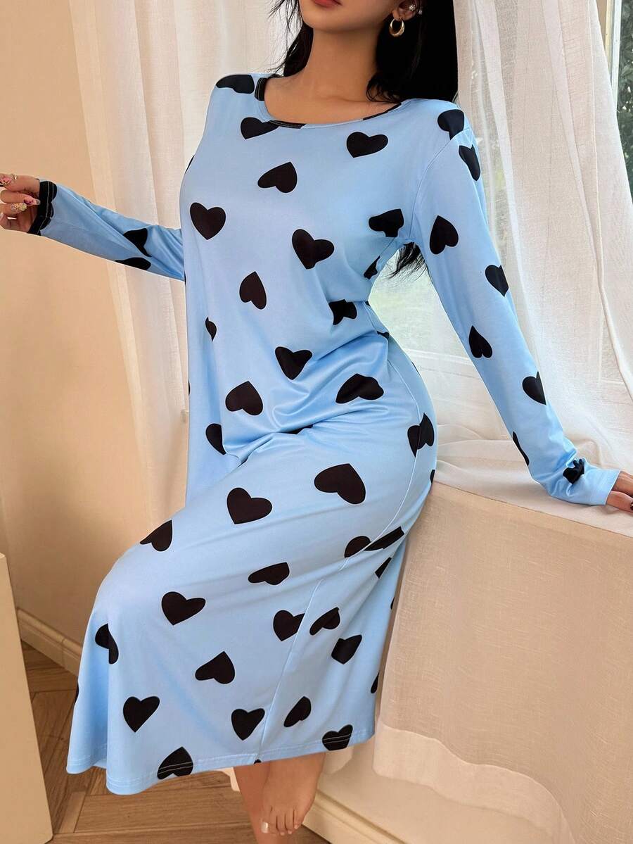 Women's Long Sleeve Nightgown, Light Blue Heart Print Scoop Neck Sleep Shirt, Midi Length, Light Blue